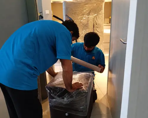 Packing and Unpacking Services by dubai movers